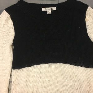 grey and white sweater